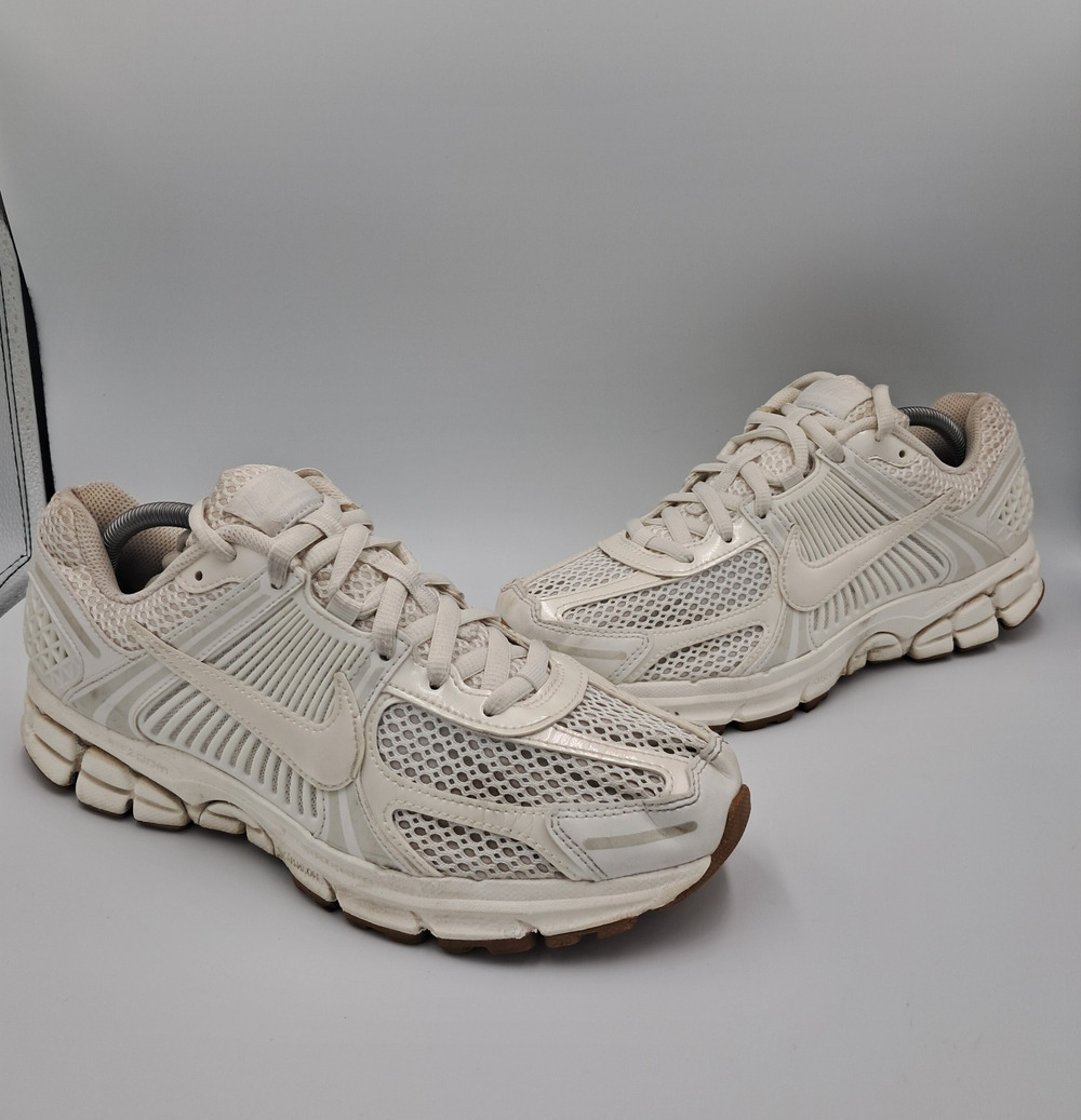 Size 11 - Nike Zoom Vomero 5 Sail Coconut Milk (Women's) - HM5886-133